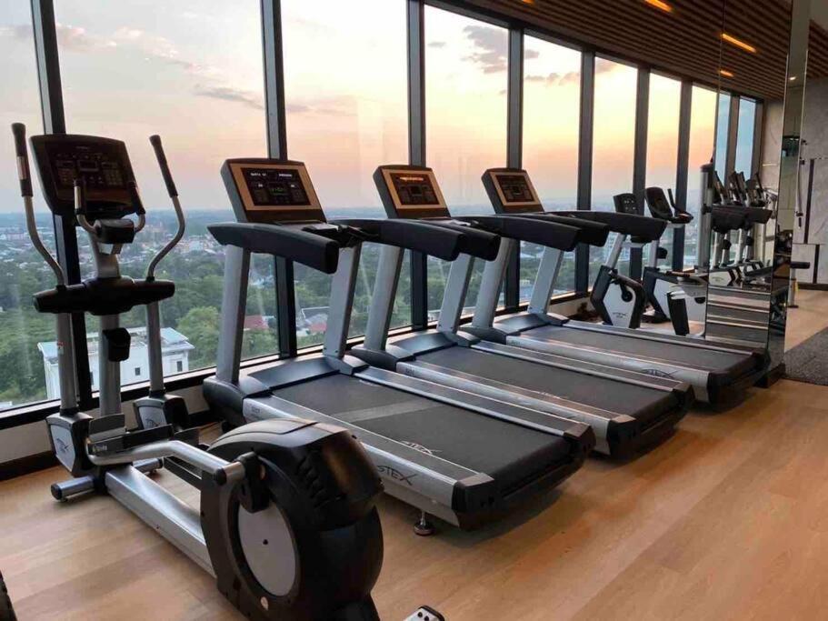 New & Cozy 2 Bedroom @ The Astra Sky River Chiang Mai Extérieur photo