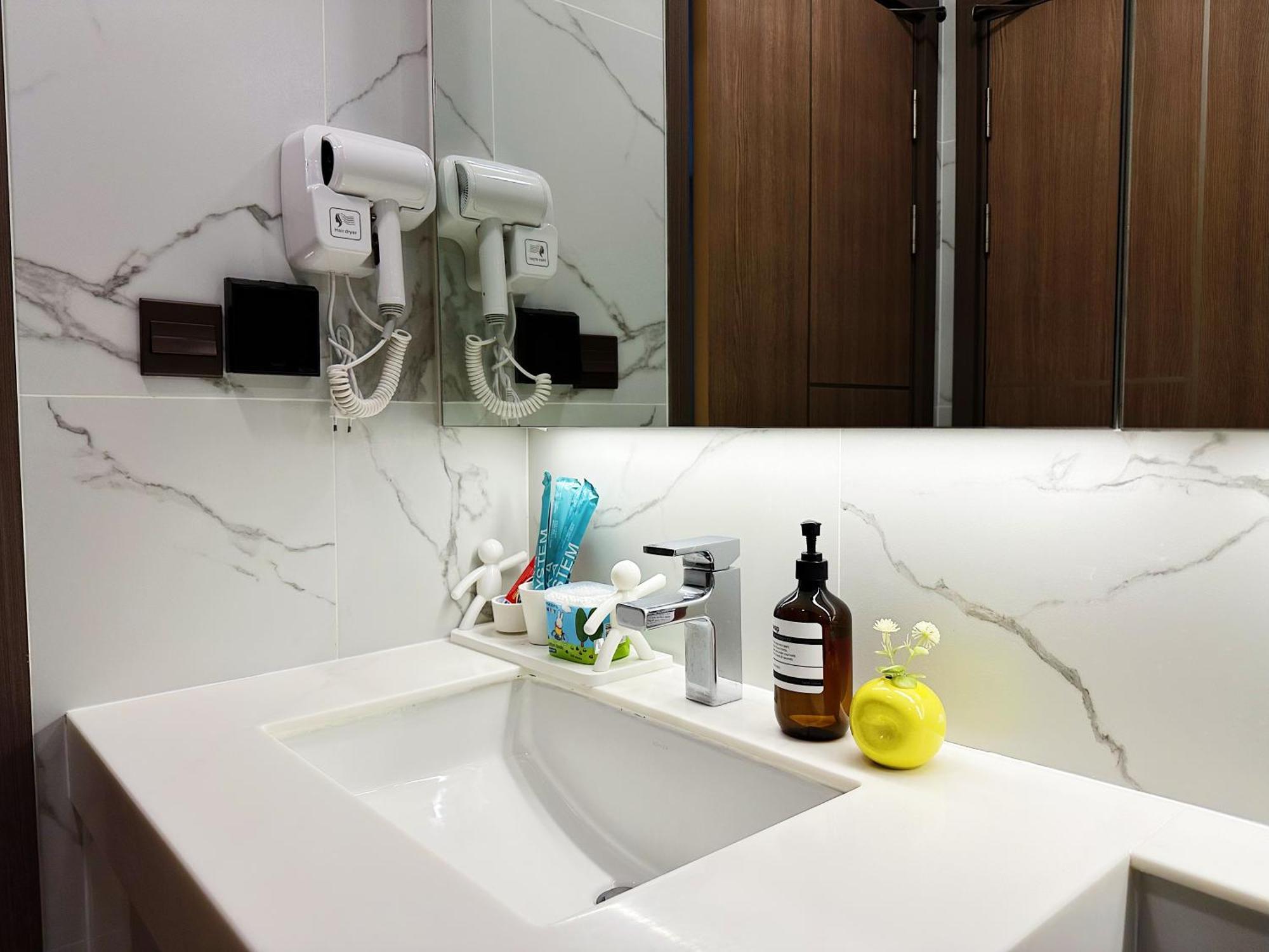 New & Cozy 2 Bedroom @ The Astra Sky River Chiang Mai Extérieur photo